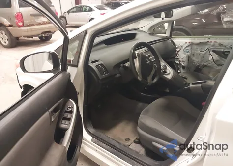 2012 Toyota Prius Two z USA, uszkodzony, nr VIN JTDKN3DU9C5477400